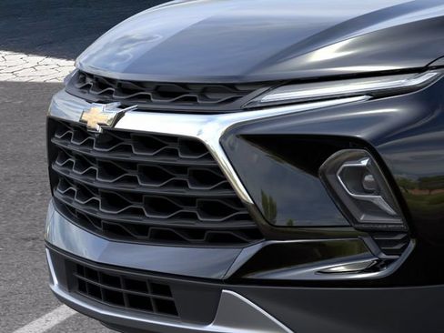 New 2026 Chevrolet Blazer LT w/ Sound & Technology Package AWD/4WD image 13