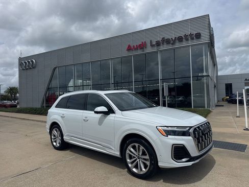 Used 2025 Audi Q7 2.0T Premium w/ Convenience Package AWD/4WD image 1