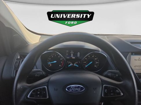 Used 2018 Ford Escape SE w/ SE Sync 3 Package FWD image 10