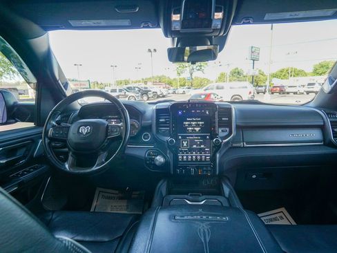 Used 2021 RAM 1500 Limited AWD/4WD image 16