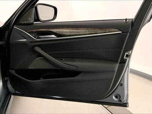 Certified 2023 BMW 530i xDrive w/ M Sport Package AWD/4WD image 25