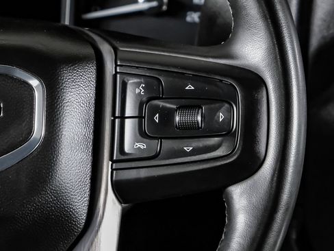 Used 2023 GMC Sierra 3500 Denali w/ Technology Package AWD/4WD image 19