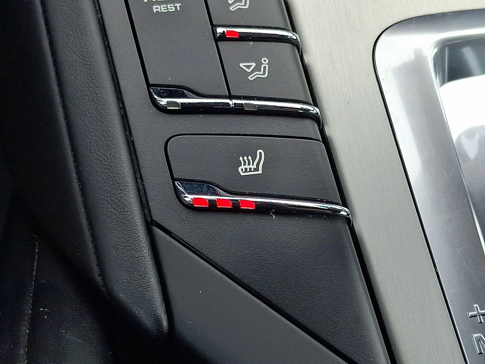 Used 2016 Porsche Cayenne GTS AWD/4WD image 26