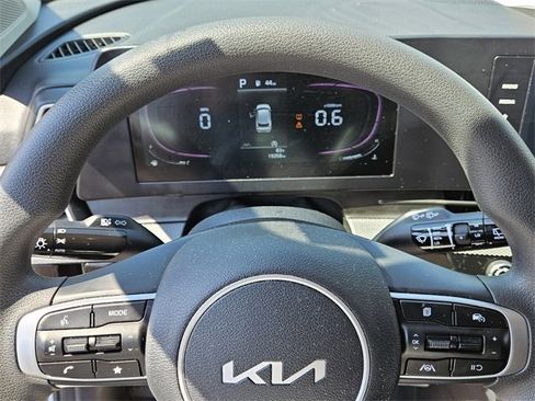 Used 2024 Kia Sportage LX image 24