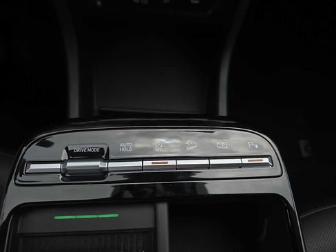 New 2025 Hyundai Tucson Limited image 14