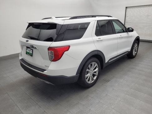 Used 2020 Ford Explorer XLT w/ Equipment Group 202A RWD image 9
