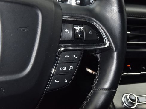 Certified 2023 Lincoln Nautilus Reserve FWD image 24