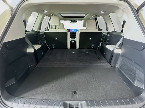 Used 2024 Toyota Grand Highlander AWD image 29
