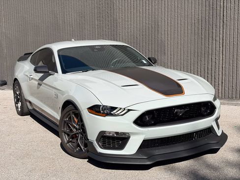 Used 2022 Ford Mustang Mach 1 w/ Mach 1 Handling Package RWD image 9
