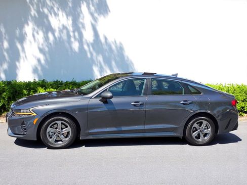 Used 2023 Kia K5 LXS image 11