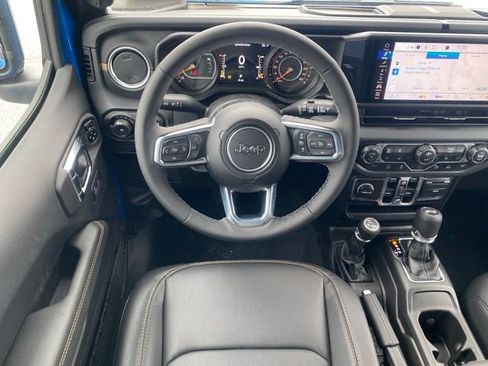 New 2026 Jeep Wrangler Unlimited Sahara AWD/4WD image 36