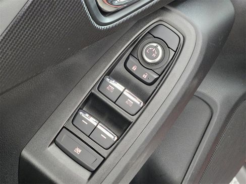 Certified 2025 Subaru Crosstrek 2.5i Limited w/ Popular Package #4A image 25