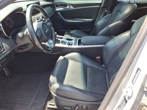 Used 2022 Kia Stinger GT1 RWD image 10