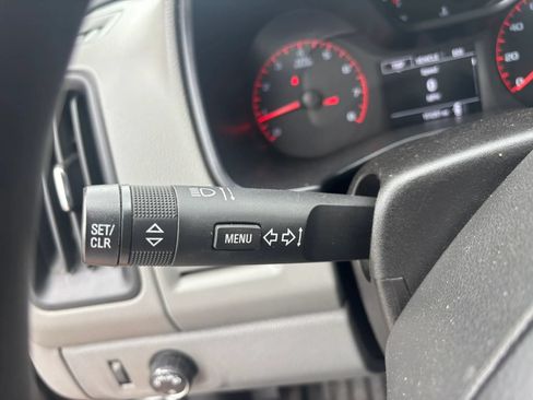 Used 2015 GMC Canyon SL RWD image 12