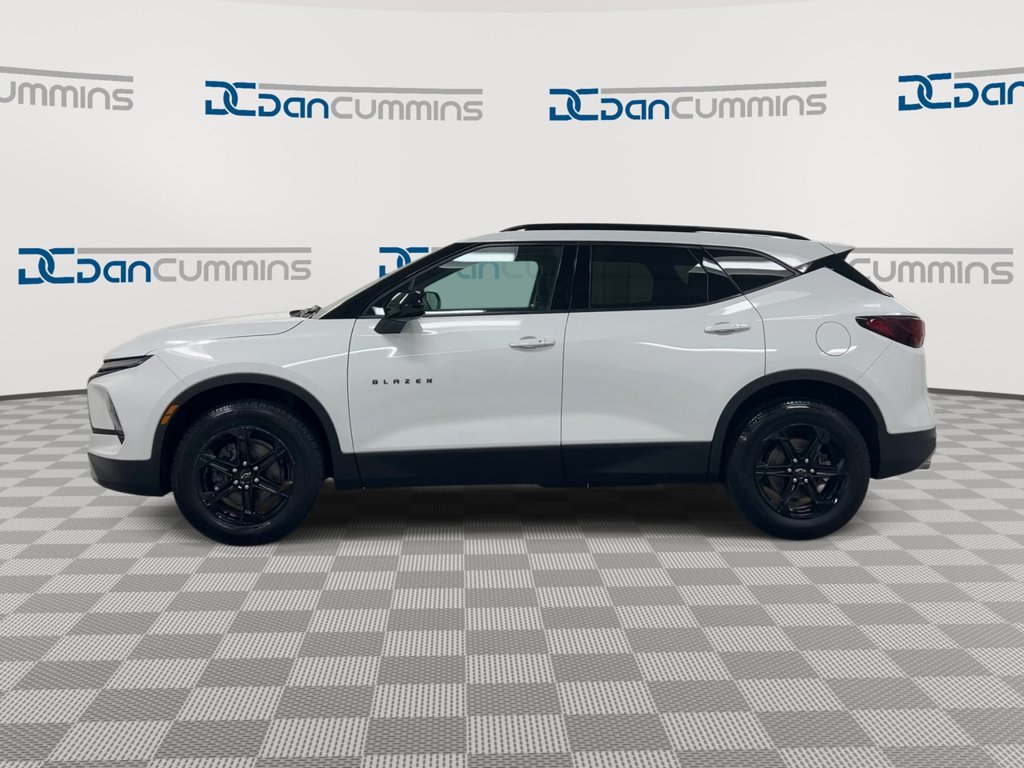 Used 2023 Chevrolet Blazer LT w/ Convenience Package FWD image 5