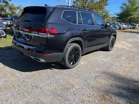 New 2026 Volkswagen Atlas SE image 5