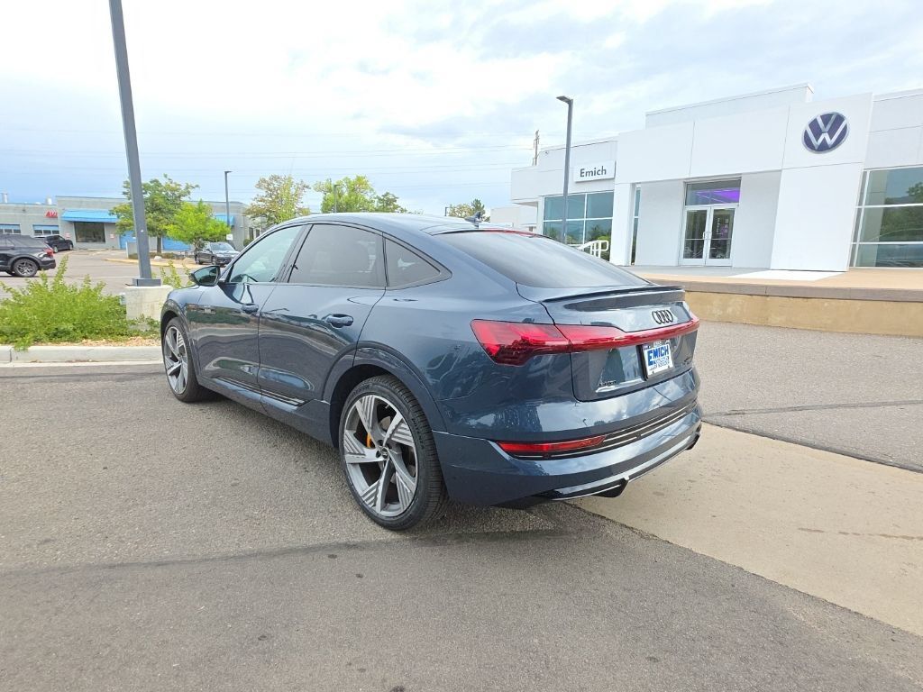 Used 2023 Audi e-tron Prestige w/ Prestige Package AWD/4WD image 3