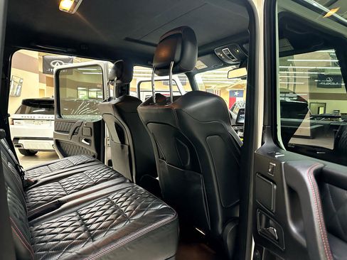 Used 2017 Mercedes-Benz G 63 AMG 4MATIC image 37