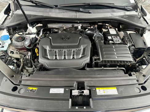 Used 2023 Volkswagen Tiguan SE FWD image 31