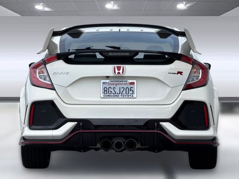 Used 2018 Honda Civic Type R image 9