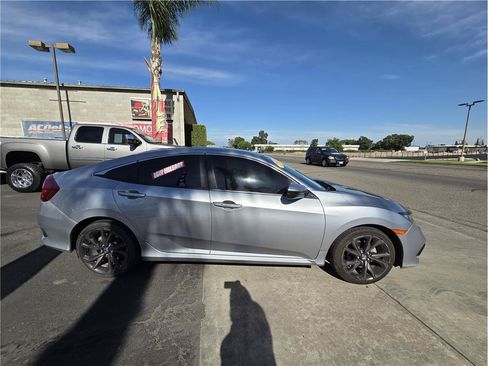 Used 2020 Honda Civic Sport image 4
