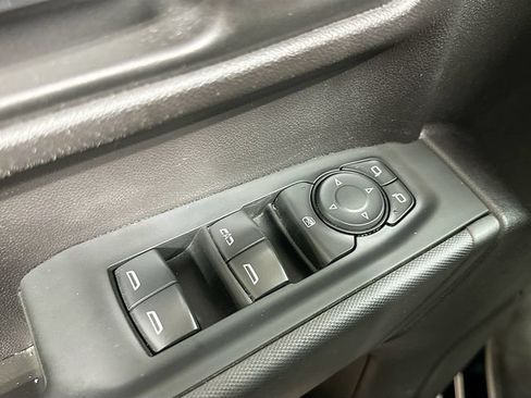 Used 2024 Chevrolet Silverado 1500 Custom Trail Boss w/ Turbomax Blackout Package AWD/4WD image 17