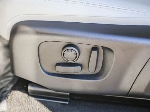 Certified 2024 Land Rover Range Rover Evoque S image 20