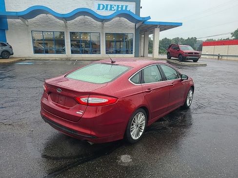 Used 2015 Ford Fusion SE w/ Equipment Group 202A FWD image 5