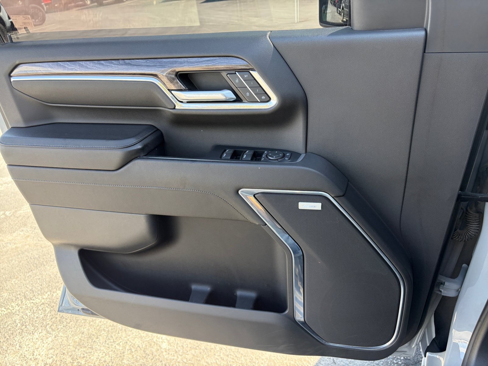 Used 2024 Chevrolet Silverado 3500 LTZ w/ LTZ Plus Package AWD/4WD image 22