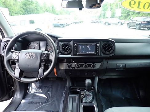 Certified 2019 Toyota Tacoma SR w/ SR Convenience Package AWD/4WD image 20