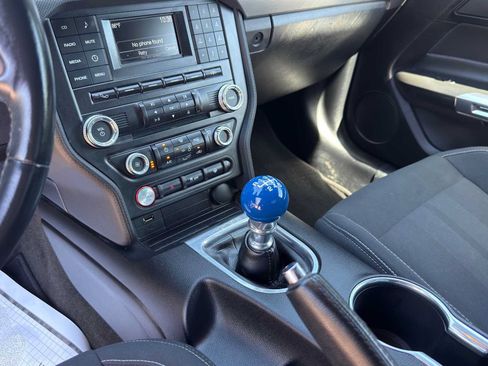 Used 2018 Ford Mustang GT RWD image 17