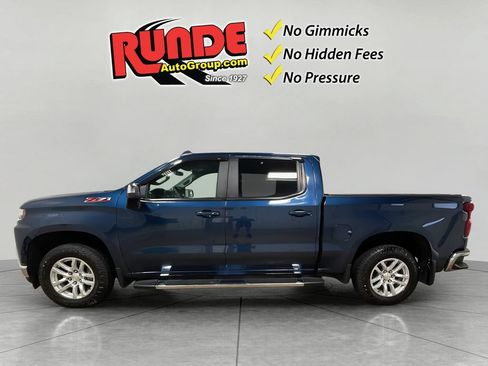 Used 2021 Chevrolet Silverado 1500 LT AWD/4WD image 3