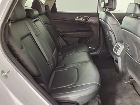 Used 2023 Kia Sportage SX FWD image 11