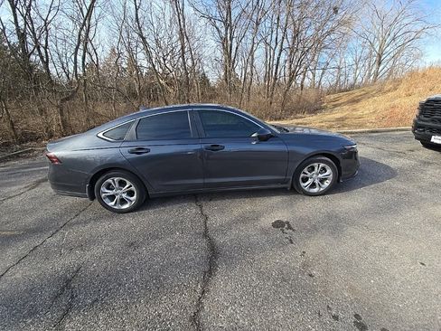 Used 2023 Honda Accord LX image 9