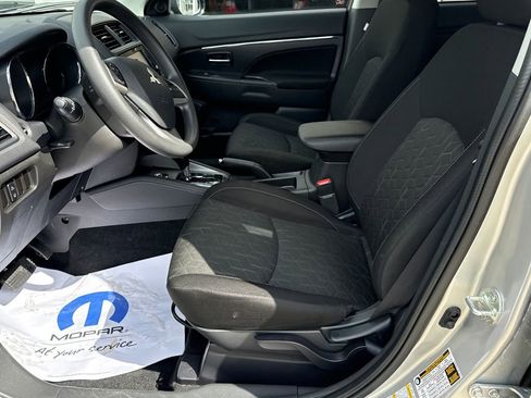 Used 2025 Mitsubishi Outlander Sport ES AWD/4WD image 9