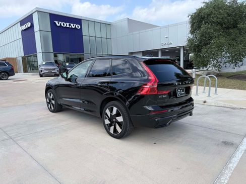 Certified 2024 Volvo XC60 T8 Plus AWD/4WD image 4