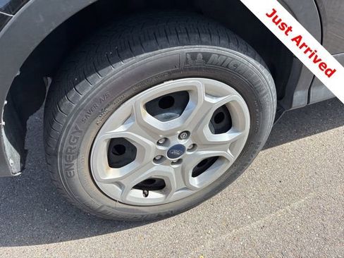 Used 2019 Ford Escape S image 15