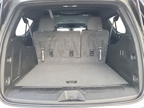 Used 2024 GMC Yukon XL SLE image 22