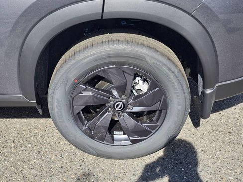New 2026 Nissan Rogue SV AWD/4WD image 9