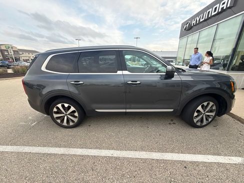 Used 2020 Kia Telluride S AWD/4WD image 6