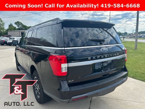 Used 2022 Ford Expedition Max XLT AWD/4WD image 3
