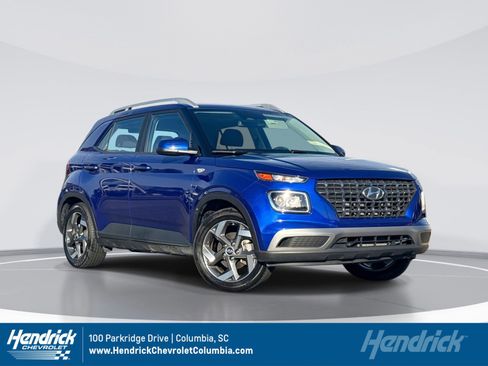 Used 2024 Hyundai Venue SEL image 1