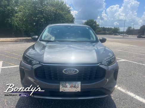 Used 2024 Ford Escape Active FWD image 2