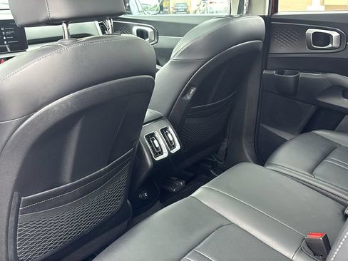 Used 2024 Kia Sorento S w/ Panoramic Sunroof Package AWD/4WD image 31