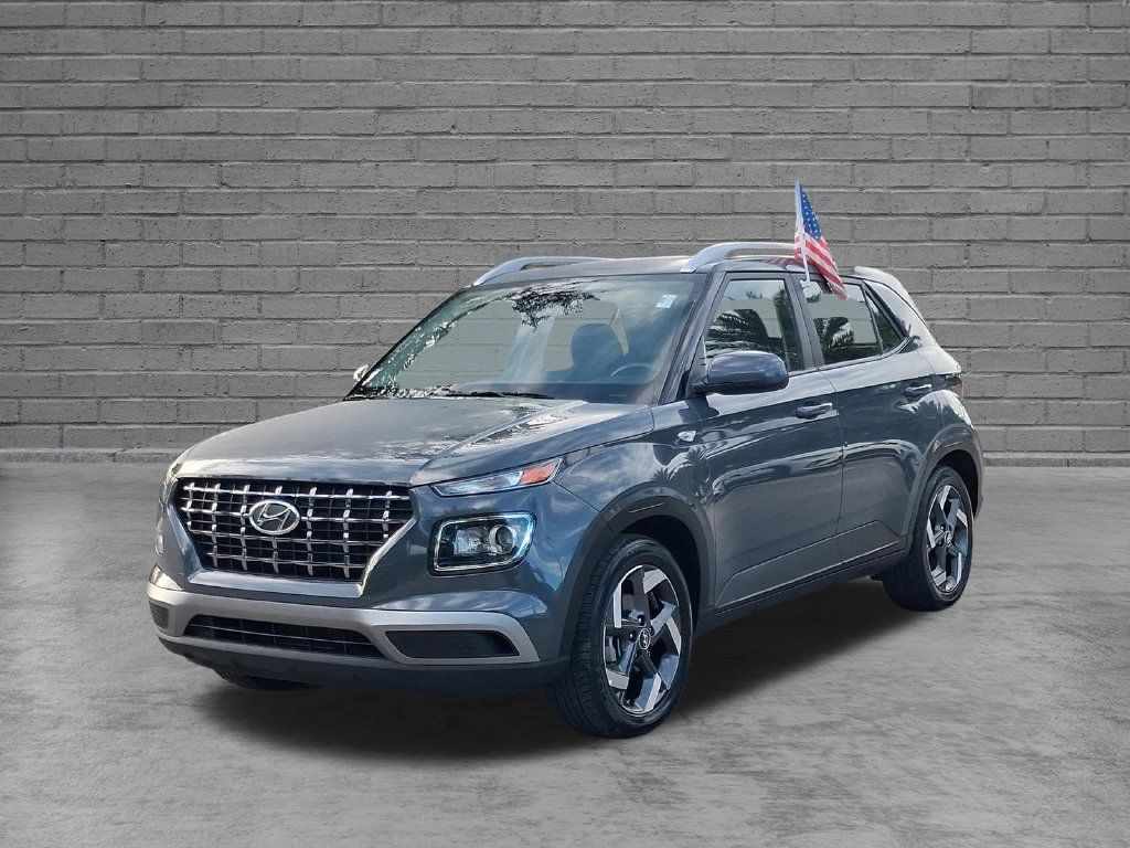 Used 2026 Hyundai Venue SEL FWD image 3