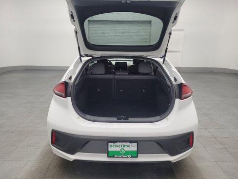 Used 2020 Hyundai Ioniq SE FWD image 29