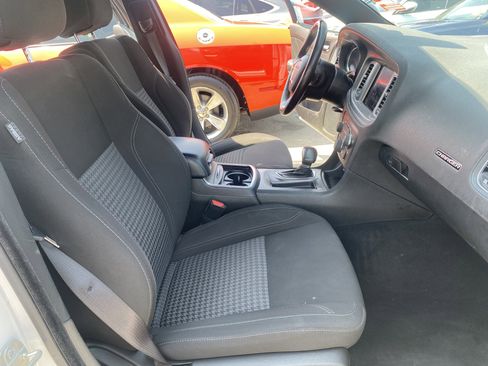 Used 2023 Dodge Charger SXT RWD image 22
