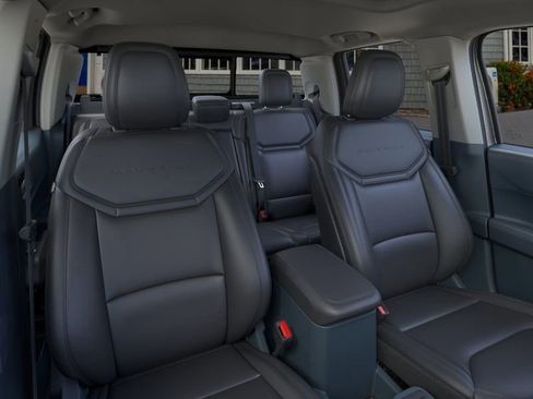 New 2025 Ford Maverick Lariat w/ Black Appearance Package image 10