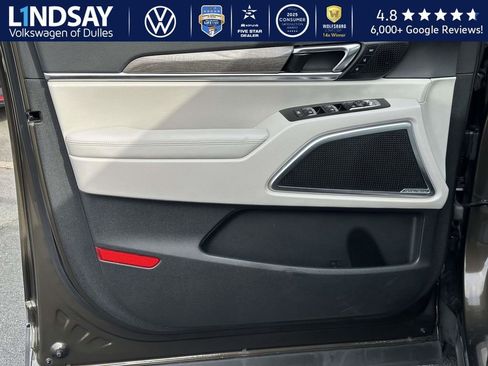 Used 2021 Kia Telluride SX w/ SX Prestige Package image 8