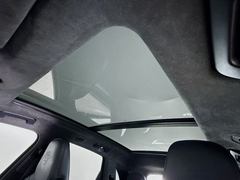 Used 2023 Porsche Cayenne Turbo image 23